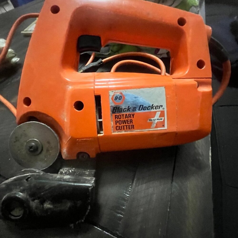 Black+Decker Rotary Power Cutter – Wired (Used)